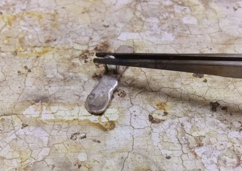Judy Larson's Argentium Silver Scrap Chain - , Contemporary Wire Jewelry, Making Chain, Chain Making , Butane Torch, Soldering, Solder, Heat the T-bar until the solder flows